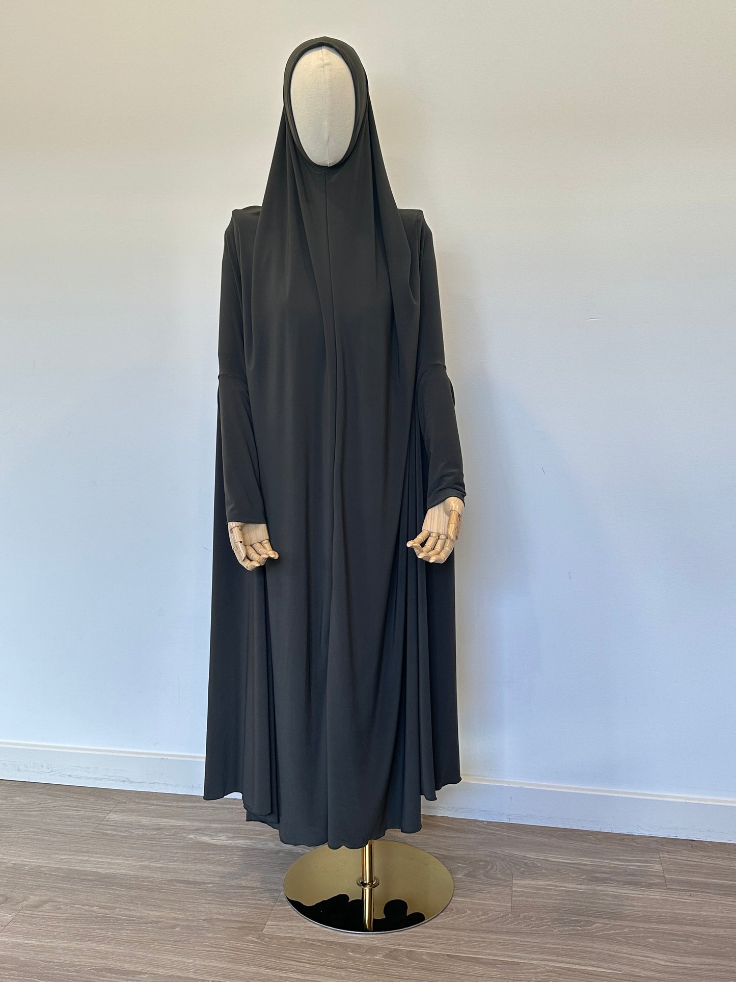 Extra long jilbabs