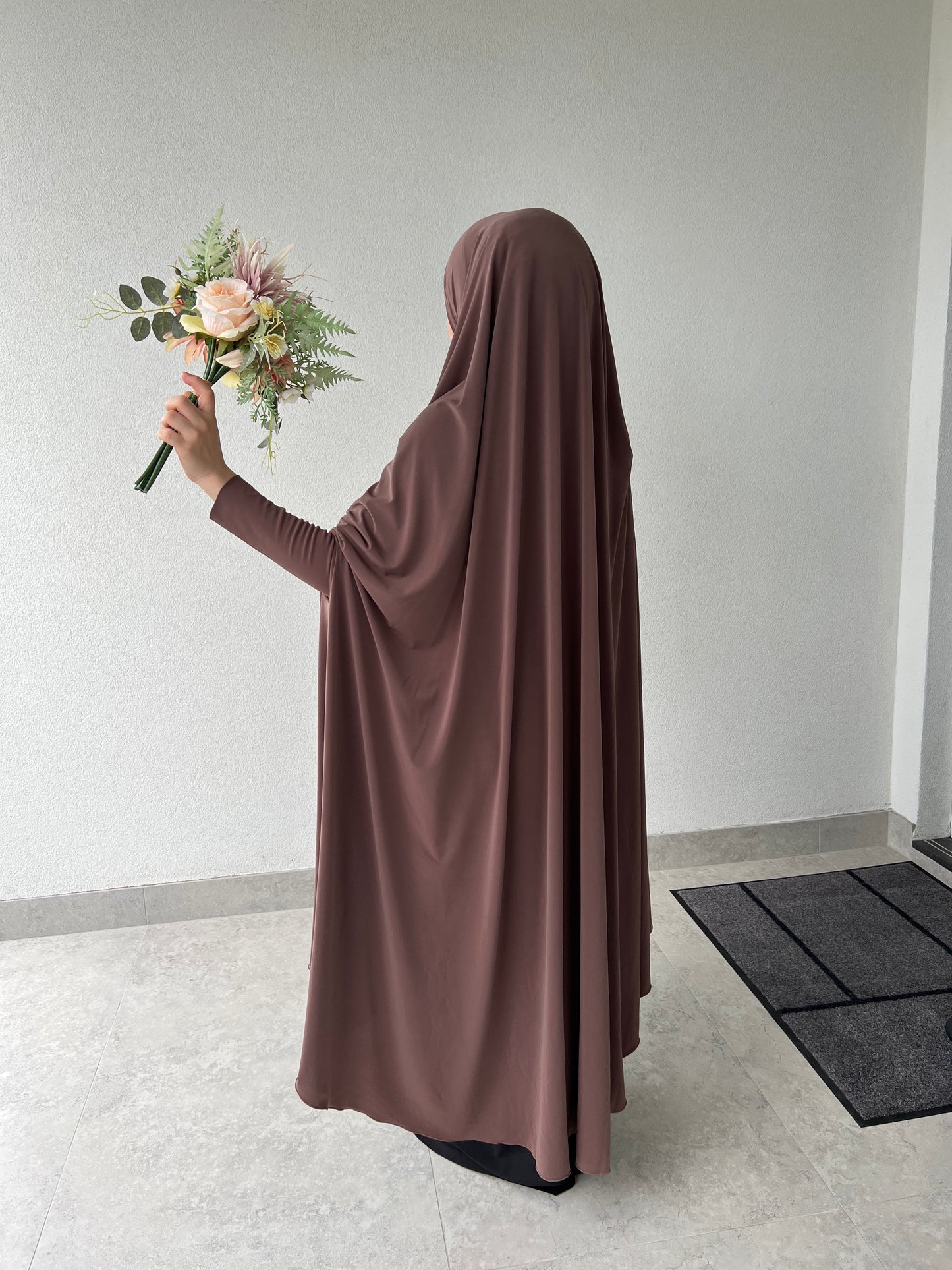 Floor length jilbabs WIth sleeves